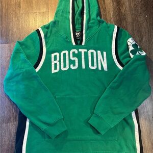47 Boston Green Pullover with Clover Patch